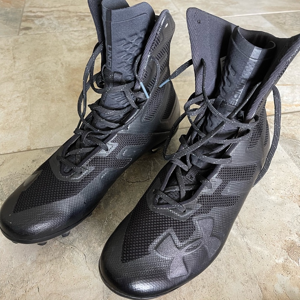 Under Armour Highlight cleats